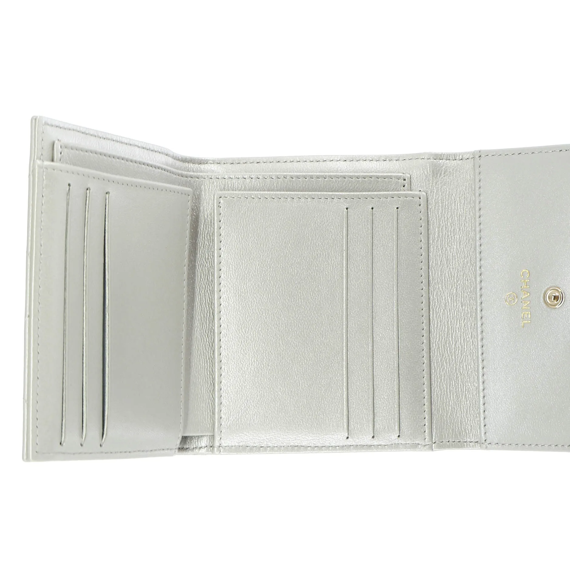 CC Pearl Trifold Wallet Quilted Iridescent Lambskin Small